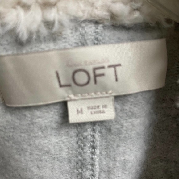 Loft Shawl Collar Zip Up jacket Sherpa Lining Trim size Med - Picture 3 of 3